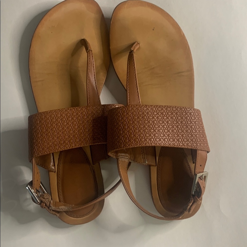 Kalvin Klein Women’s Brown Leather Toe-Post Sandals